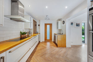 Photo 11- click for photo gallery